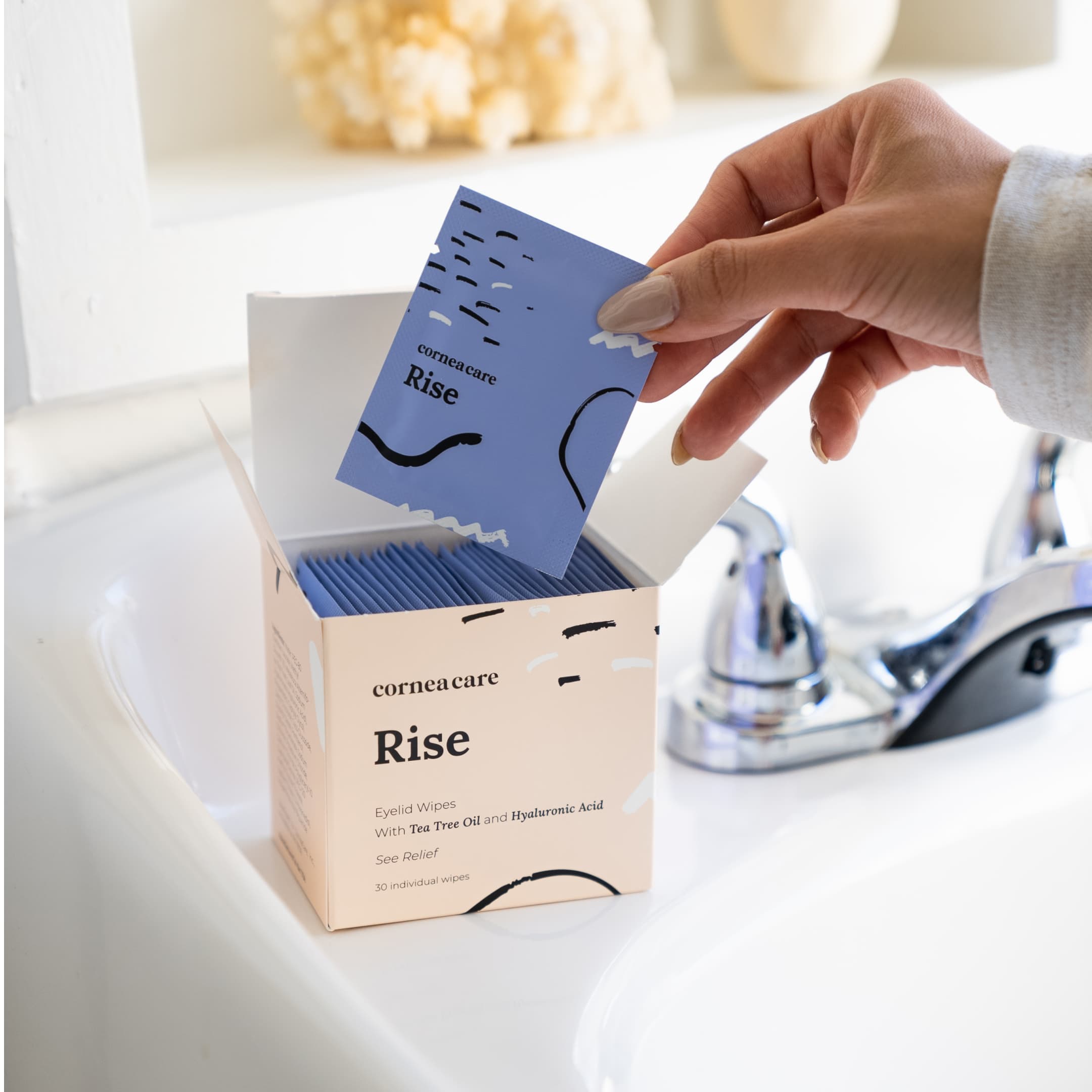 CorneaCare Rise Eyelid Wipe Box and Packets